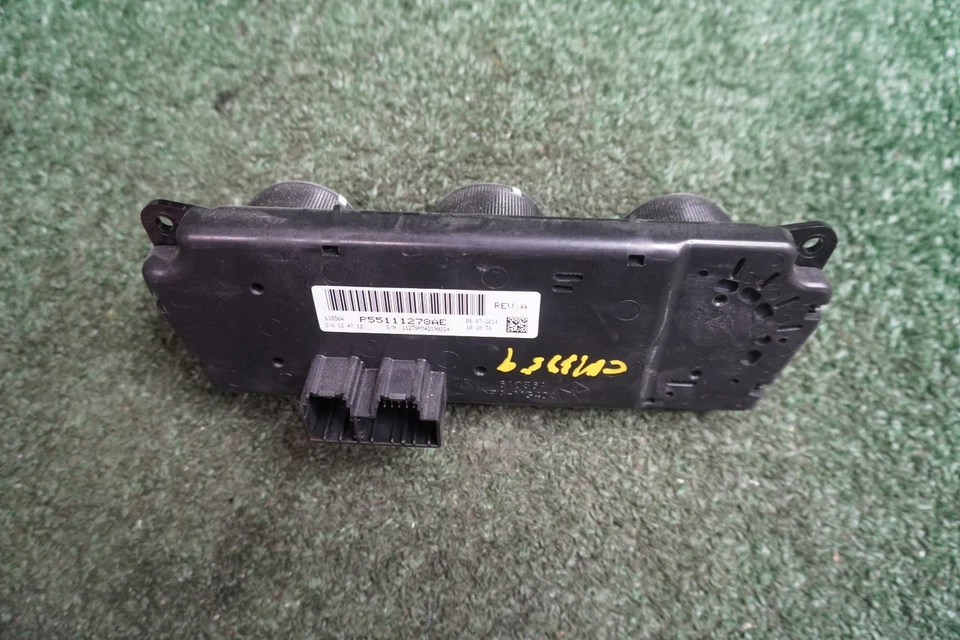 Jeep Patriot 2013 2014 2015 temperatura panel de control de aire acondicionado OEM 55111278AE Foto 4 de 4