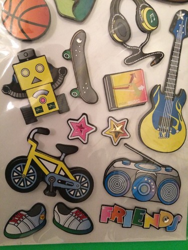 LUSTIGE 3-D AUFKLEBER GITARRE, ROBOTER, GHETTOBLASTER, SKATEBOARD, FAHRRAD USW. NEU IN VERPACKUNG! - Bild 4 von 7