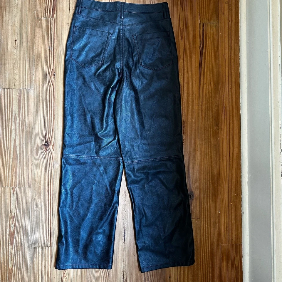 Calça reta em branco NYC The Baxter preta couro sintético caixa torácica TAMANHO 27 - Imagem 3 de 4