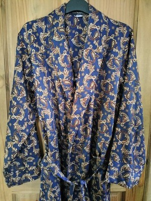 Vintage Lloyd Attree Smith Paisley Smoking Jacket/Robe Size Large Great Cond.