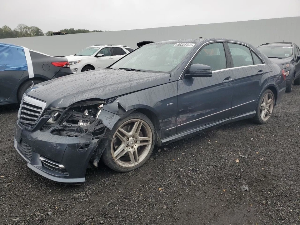 Консоль передняя 212 тип крыши седан E350 подходит для 10-13 MERCEDES E-CLASS 2731829 - Изображение 2 из 4