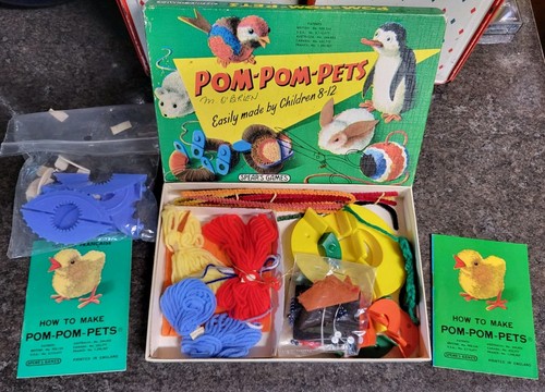 Pom-Pom Pets Vintage Kids Toy Boxed Vintage 1960s NEAR FULL SET