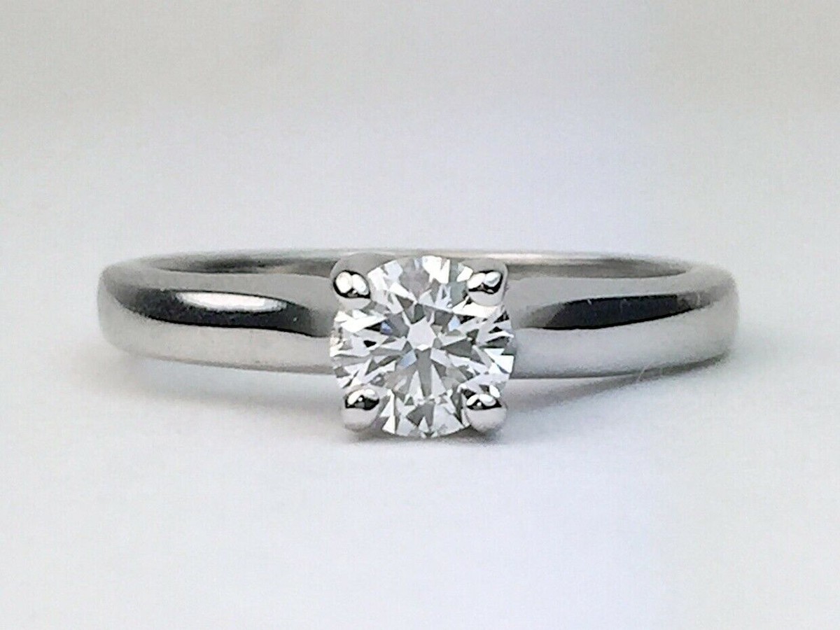 Helzberg Masterpiece 18K WG 0.52 ct Round Diamond Solitaire 