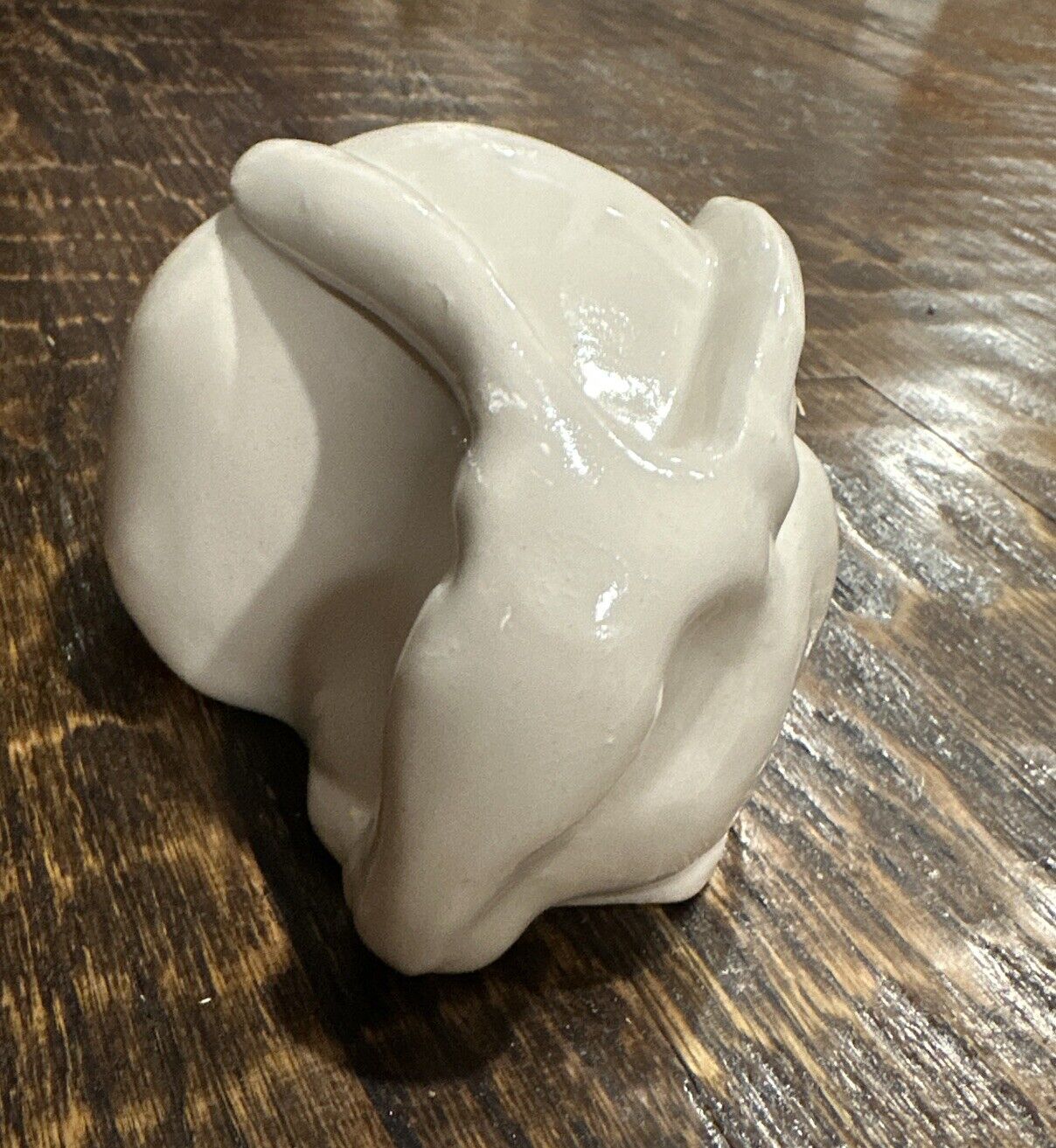 Vintage Tiffany & Co Ceramic White Sleeping Bunny Excellent Condition