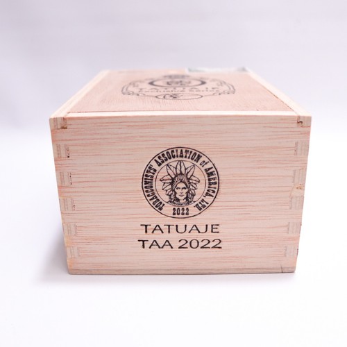 Caja de cigarros de madera vacía serie exclusiva Tatuaje TAA 2022 6,25" X 4,75" X 3,25" - Imagen 2 de 8