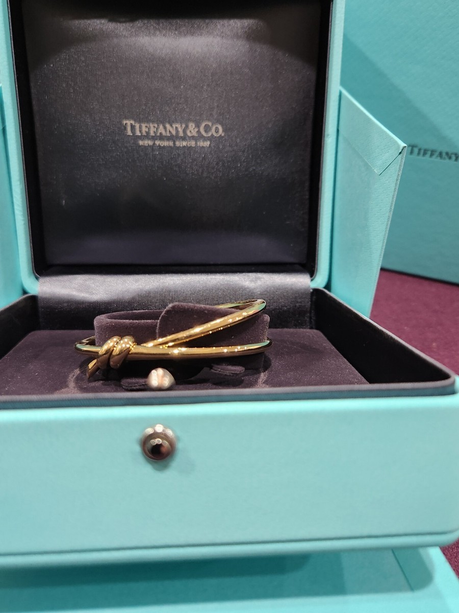 Tiffany & Co. Knot Double Row Hinged Bangle 18Y Gold Fits Tiffany & Co. Knot Double Row Hinged Bangle 18Y Gold Fits