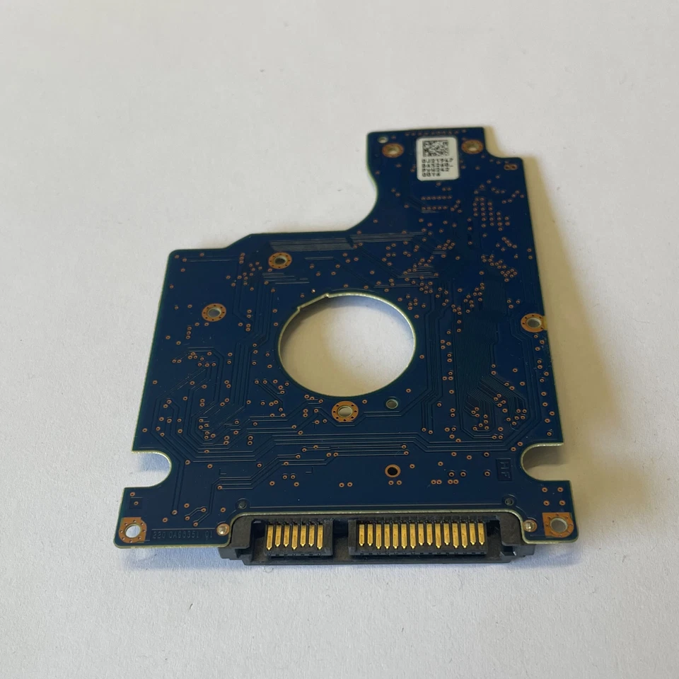 Hitachi 0J26145 2.5" SATA HDD PCB Board 220 0A90351 01 FW A A3C0 A/A Z7K500-500 - Image 3 of 4