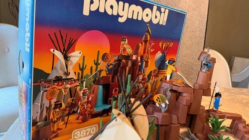 Playmobil 3870 Vintage Western Native American Camp Thunder. Rare & 99.9% There!
