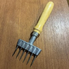 Vintage Early Ice Pick Ice Chipper Kitchen Tool Wood Handle Chopper
