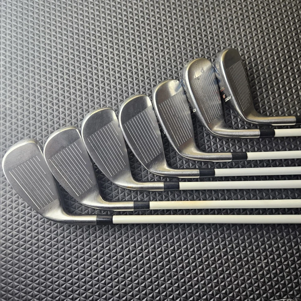 Juego de madera de hierro Tour Edge Hot Launch 4-PW RH R Flex Hot Launch 60 aprox 38,5"" Foto 4 de 4