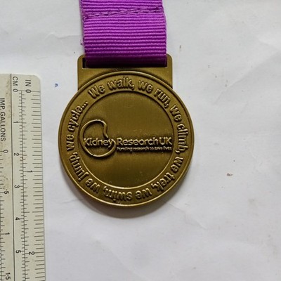 G MEDAILLE + GEMPORIA SAMTBEUTEL NIERENFORSCHUNG UK
