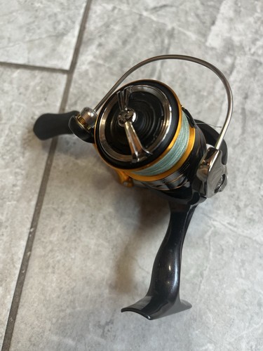 Carrete giratorio Daiwa 20 Revros LT1000S envío desde Japón usado - Imagen 9 de 9