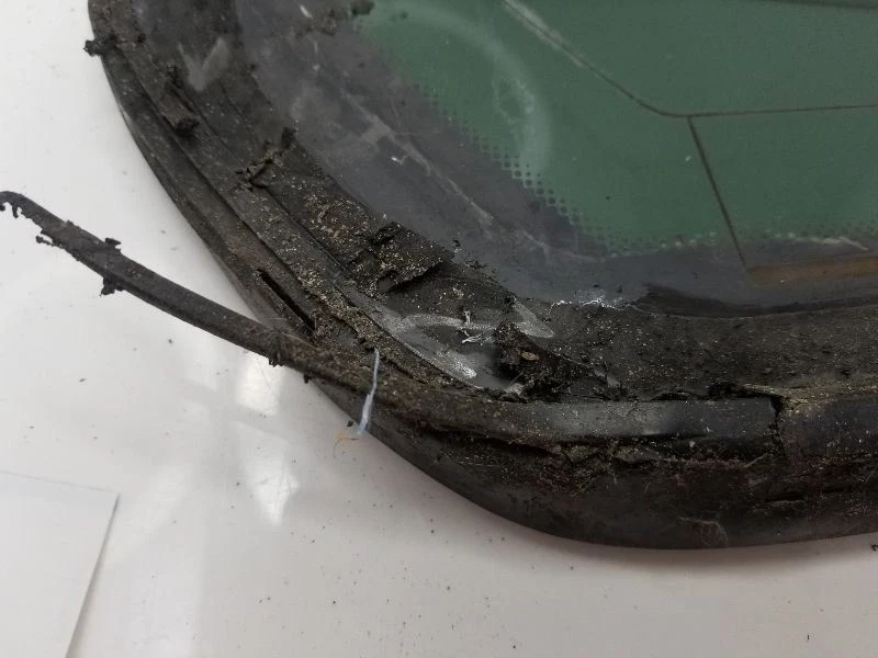 Driver Left Quarter Glass Without Privacy Tint Fits 00-06 BMW X5 515134 - Image 2 of 4