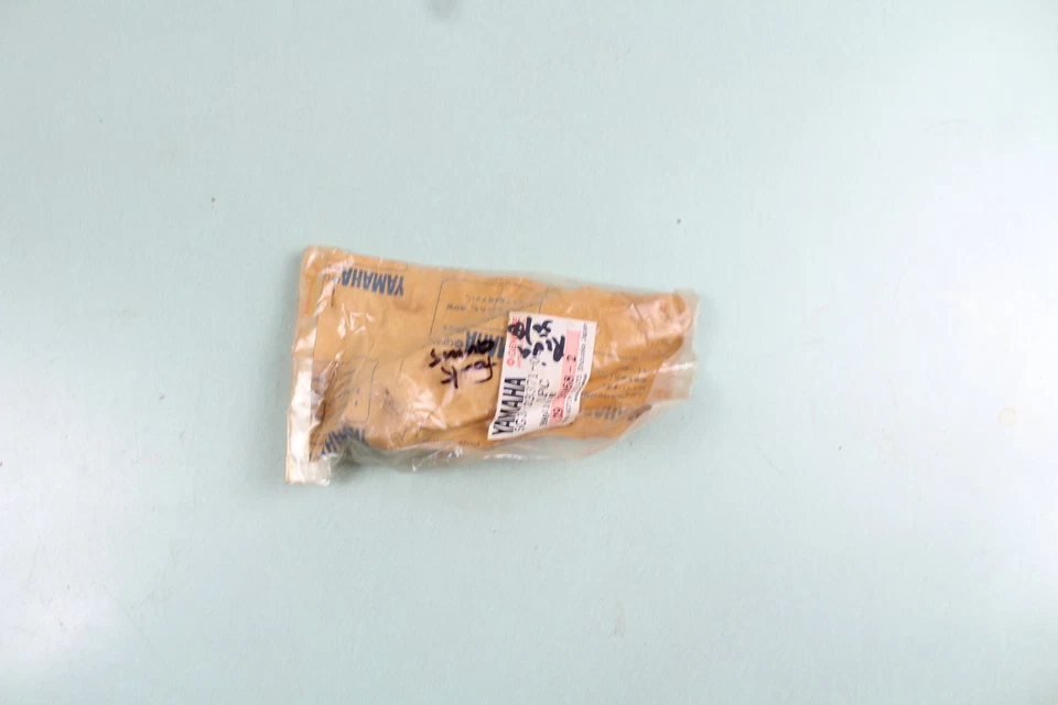 1984 Yamaha Riva 50 braço de garfo 5G3-23371-00-00 - Imagem 2 de 3