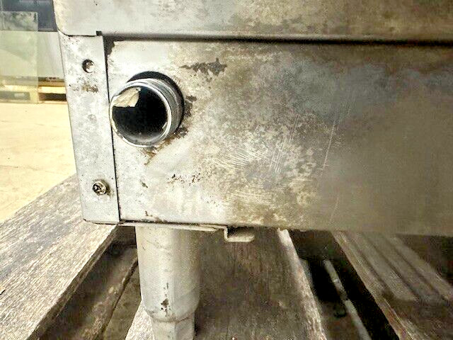 Cooking Performance Group 36" Natural Gas Radiant Countertop Charbroiler Grill