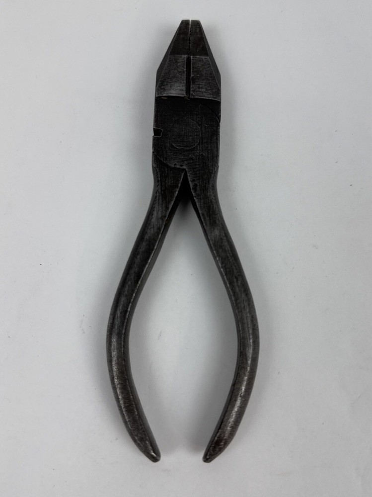 5-Inch Lineman's Pliers in Excellent Condition