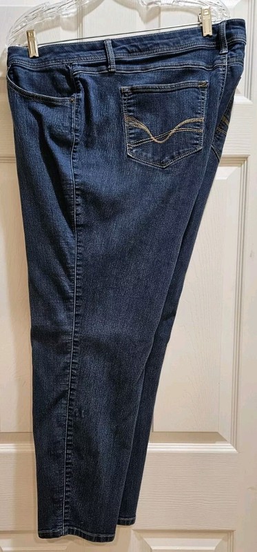 Westport N62 Women's Size 20S Signature Fit Skinny Jeans in Navy Blue