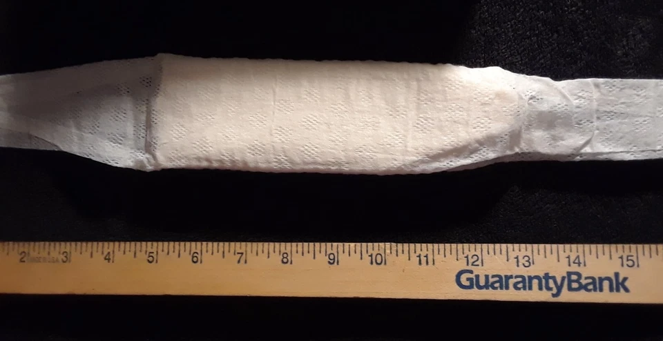 Servilleta femenina con forma anatómica Modess VEE FORM 1 - 1961 ¡RARA almohadilla vintage! Foto 2 de 4