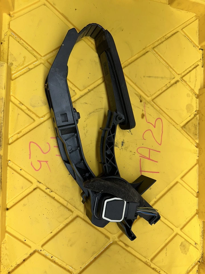 2007 MERCEDES-BENZ C280 W203 3.0L V6 THROTTLE ACCELERATOR FUEL GAS PEDAL PAD OEM - Image 4 of 4