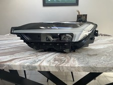 Volvo XC60 2017-2021 Left Passenger Side headlight 