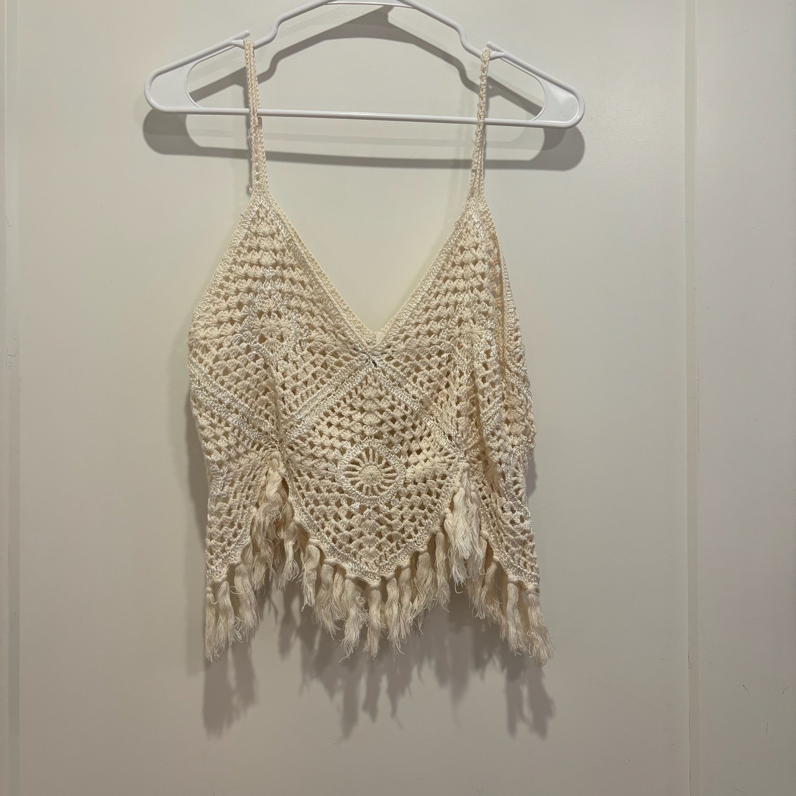 American Eagle Ivory Crochet Fringe Boho Festival Cami Tank Top Womens Medium