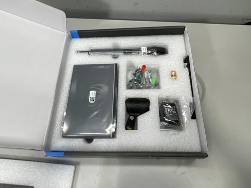 Sennheiser Pro Audio XSW 1-825-A Vocal Wireless Microphone Range 548-572 MHz