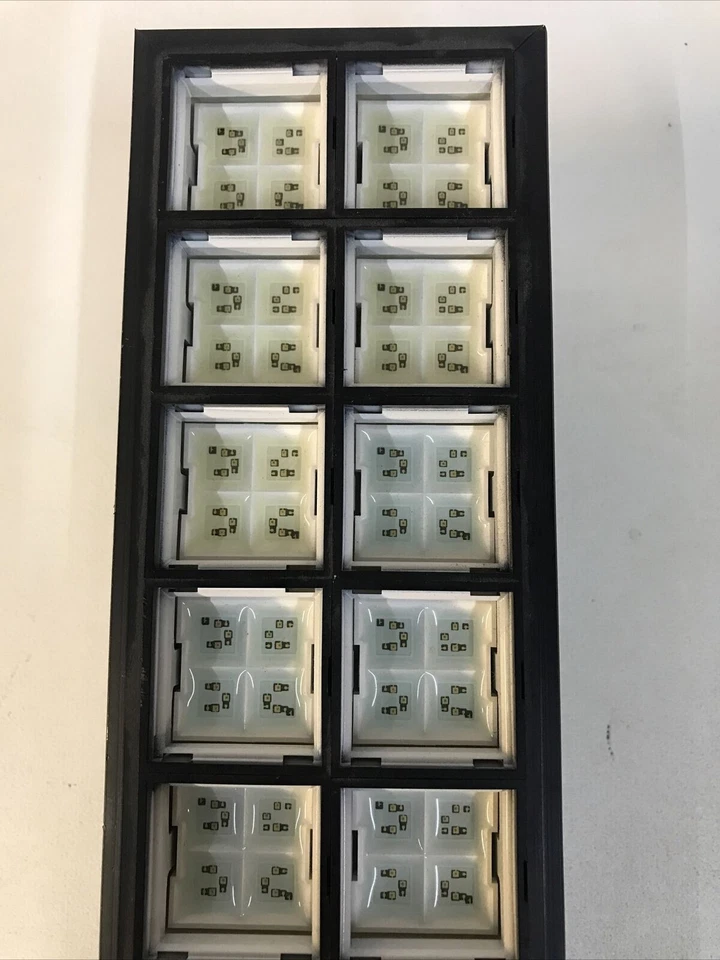 IDEC SLC30N 4071 0208-DD2 TD2 FB Illuminated Pushbutton Display - Image 2 of 4