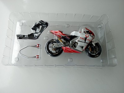 Minichamps 1⁄12 Honda RC 211V Makoto Tamada Moto GP 2003 | eBay UK