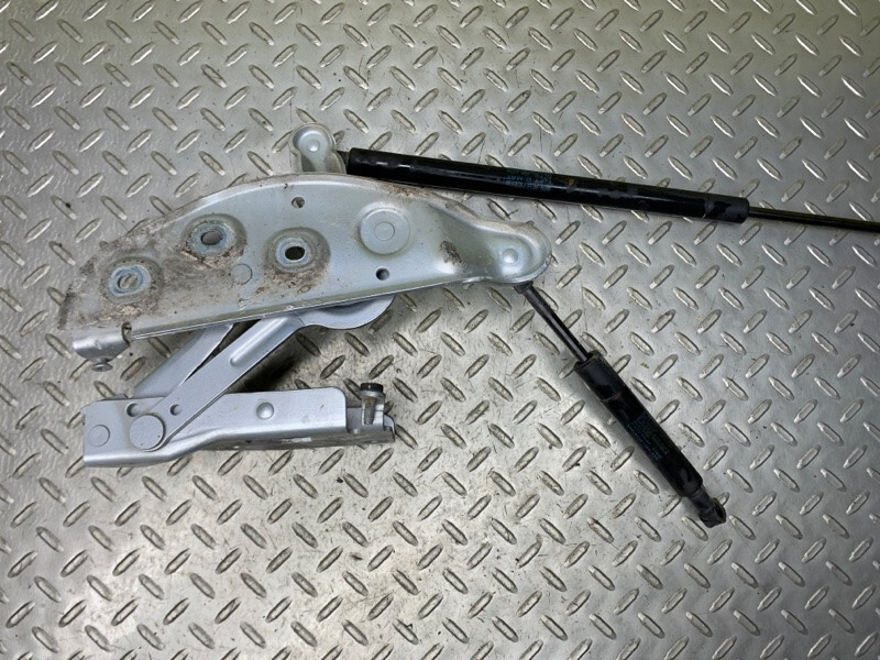 Bentley Continental GT 2004-2009 FRONT+LEFT+OUTER Hood strut