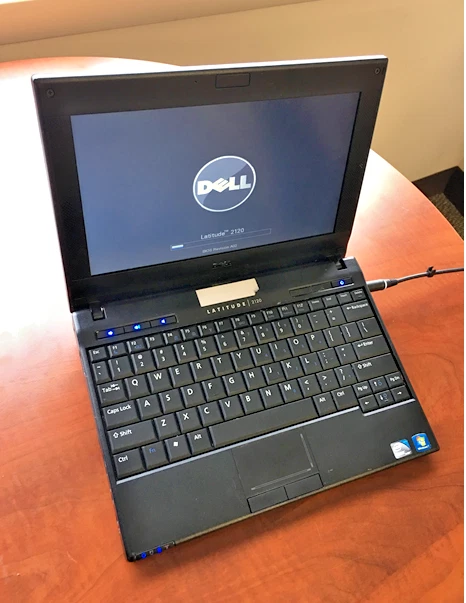 Dell Latitude 2120 | 256G SSD | Intel Atom N550 | 2G | Win10Pro | con cargador | Foto 2 de 4