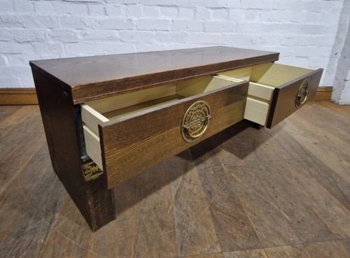Oriental style low console table with 2 drawers - Picture 9 of 13