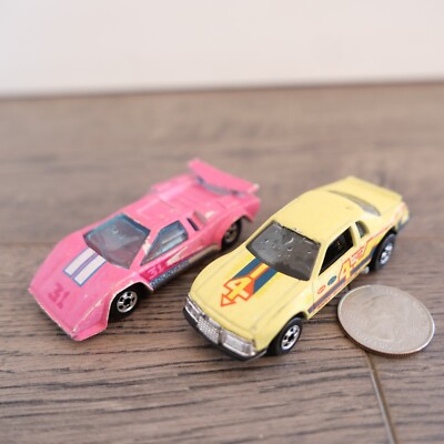 Hot Wheels: 1991 Lamborghini Countach Color Changer - Pink - Loose -Fair