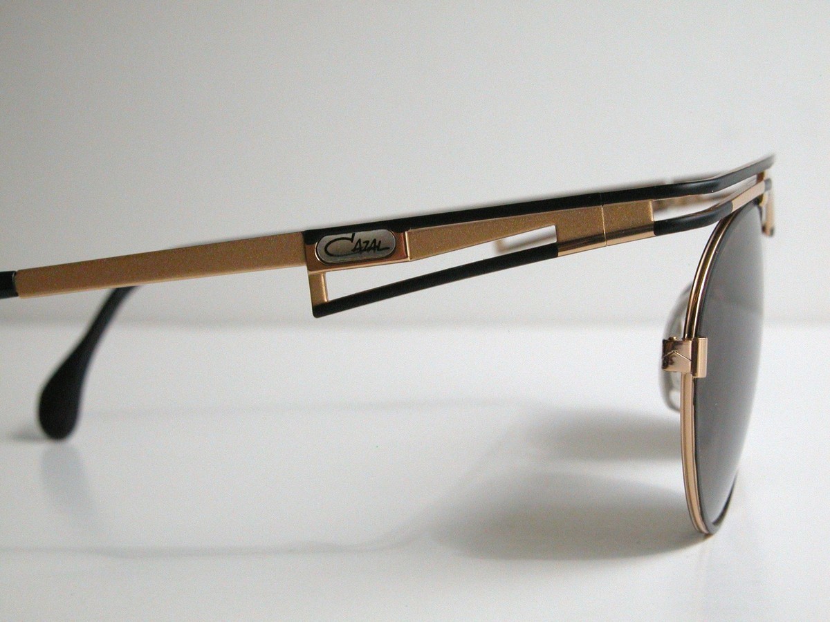 Lunettes Vintage Cazal Modèle 970 - Couleur Or Et Noir - Neuf Ancien Stock (NOS) - État Exceptionnel 9.5/10