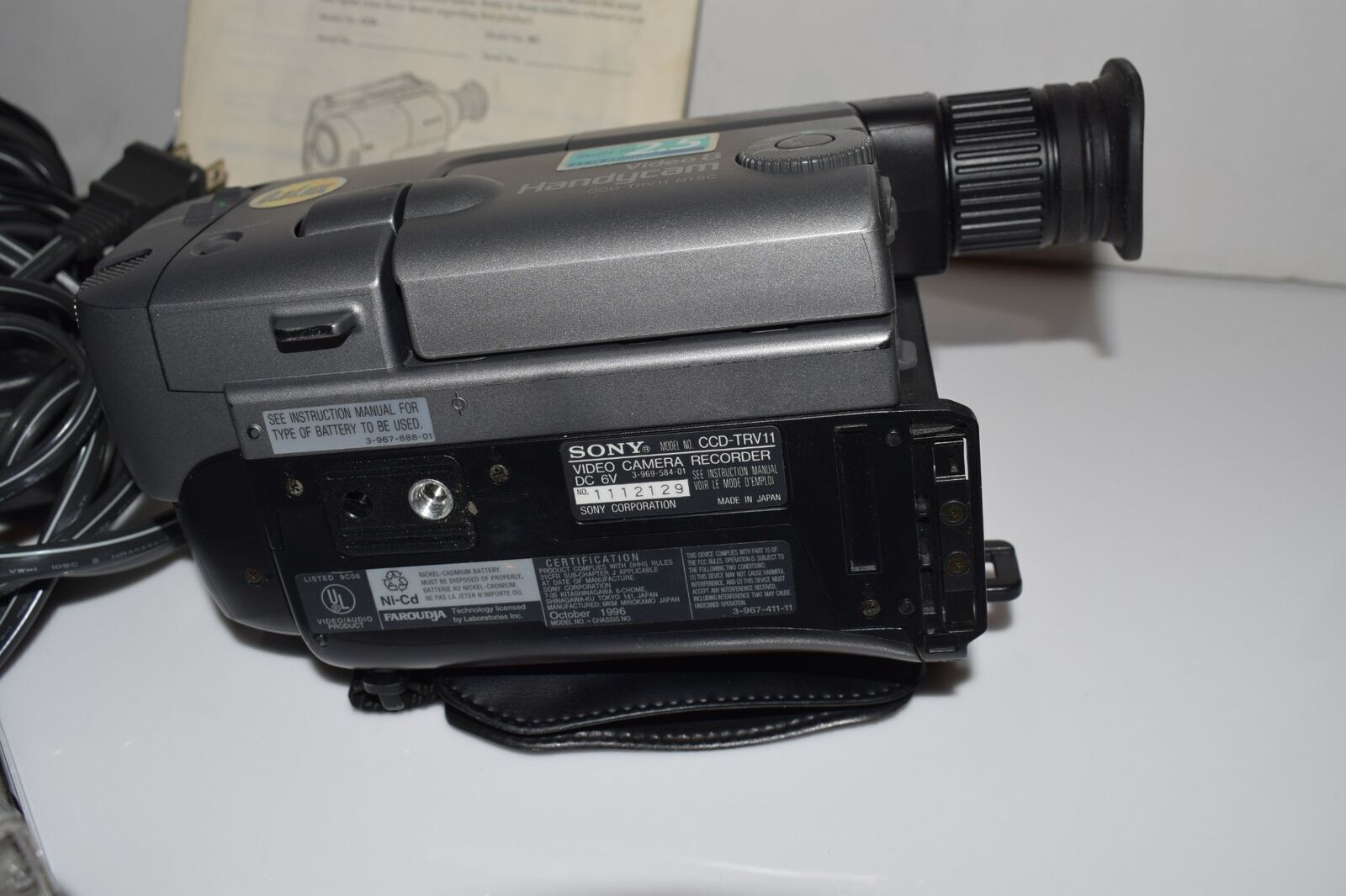 Sony Handycam CCDTRV11 NTSC Video Hi8 Camcorder With Case and Charger