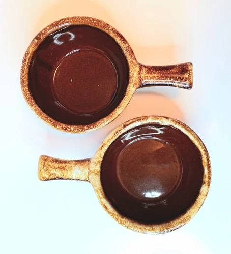 Set of 2 Monmouth Pottery Handle Soup Bowls Brown Drip Glaze Maple Leaf USA 0901