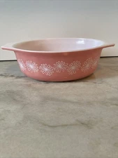 PYREX Pink Daisy Casserole Baking Dish No Lid 043 1.5 Quart oval Vintage USA