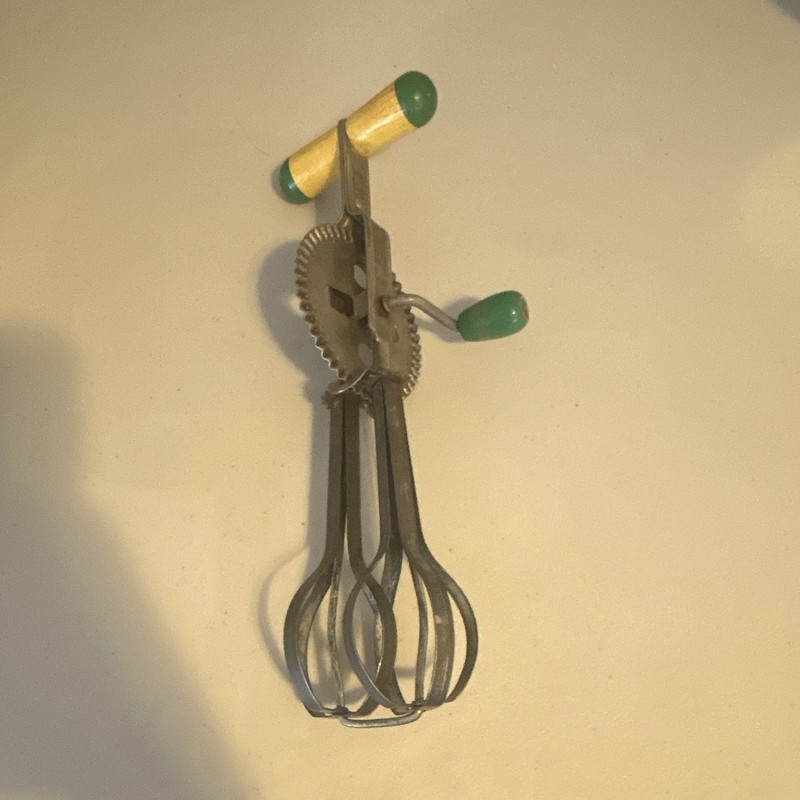 Vintage A&J High Speed Super Center Drive Egg Beater Green Yellow Wood Handle