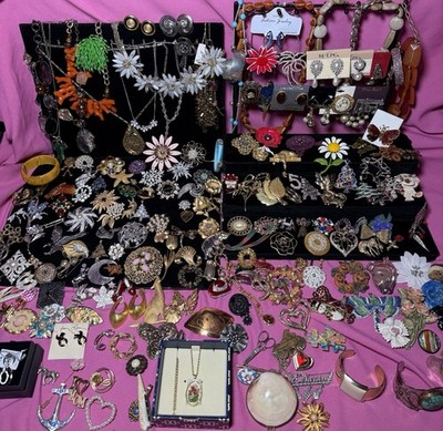 Costume Jewelry Brooch Lot Bakelite, Eisenberg, Jay Strongwater, Swarovski, JJ