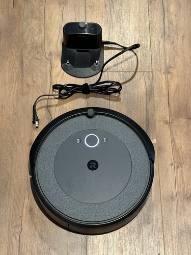 iRobot® Roomba® i3 (3150) Wi-Fi® Connected Robot Vacuum (USED) - Foto 6 di 6
