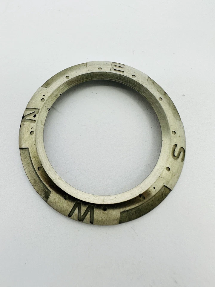 Bisel original Tissot T-Touch Titanium 41 mm. Foto 4 de 4