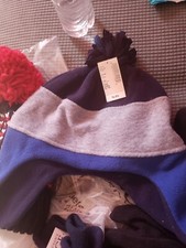 Boys Childrens Place hats and gloves