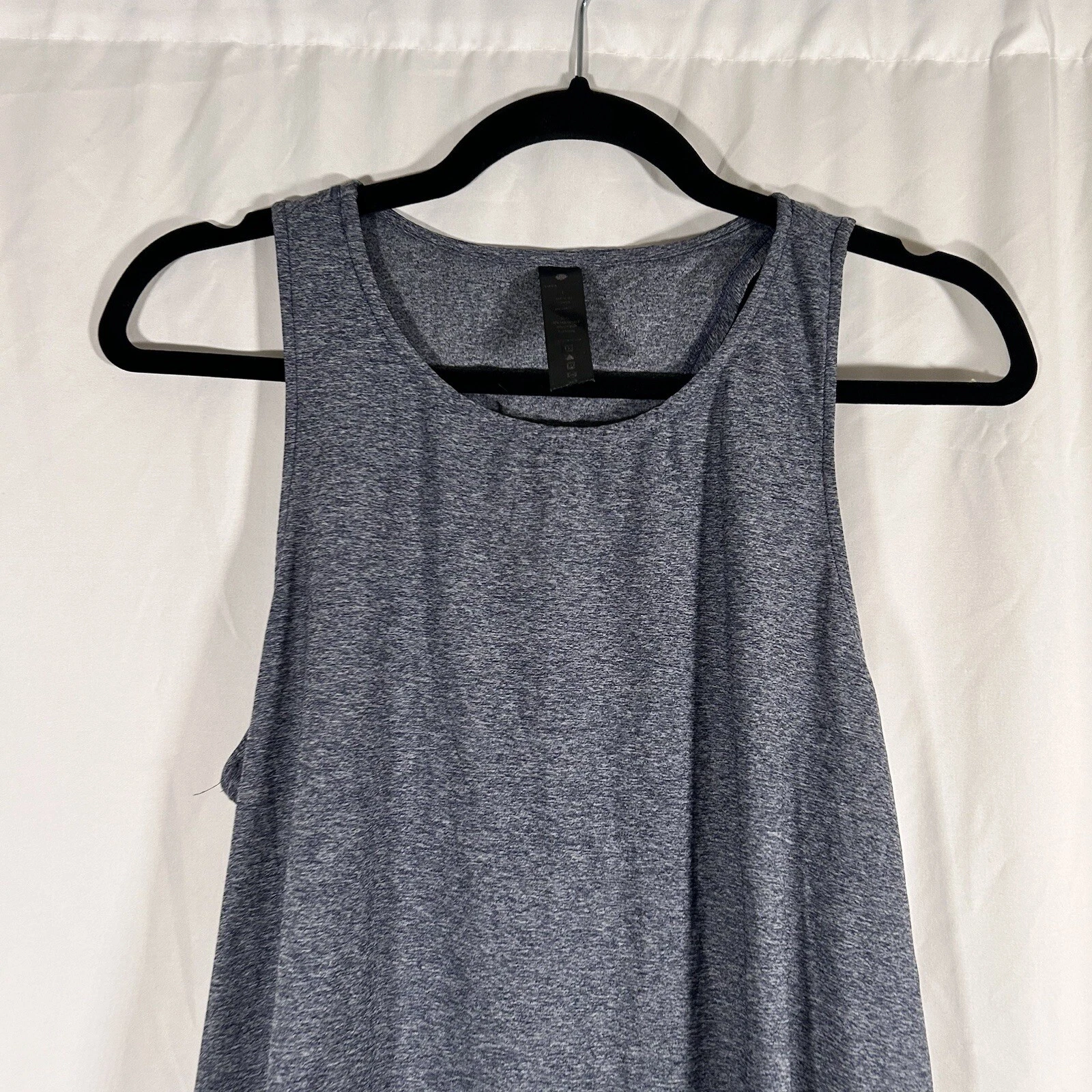 yogalicious tie back sleeveless lightweight tank-top