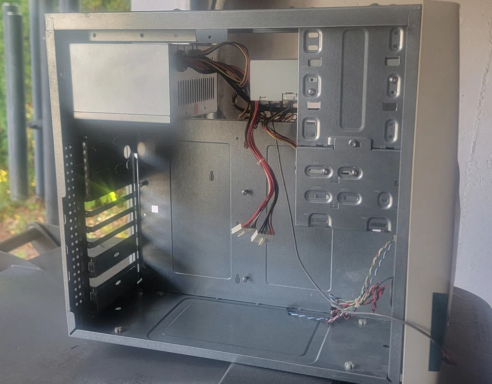 Vintage Baby AT Computer Tower Case With PSU Power Supply 50x CDROM Floppy Drive - Image 3 of 4