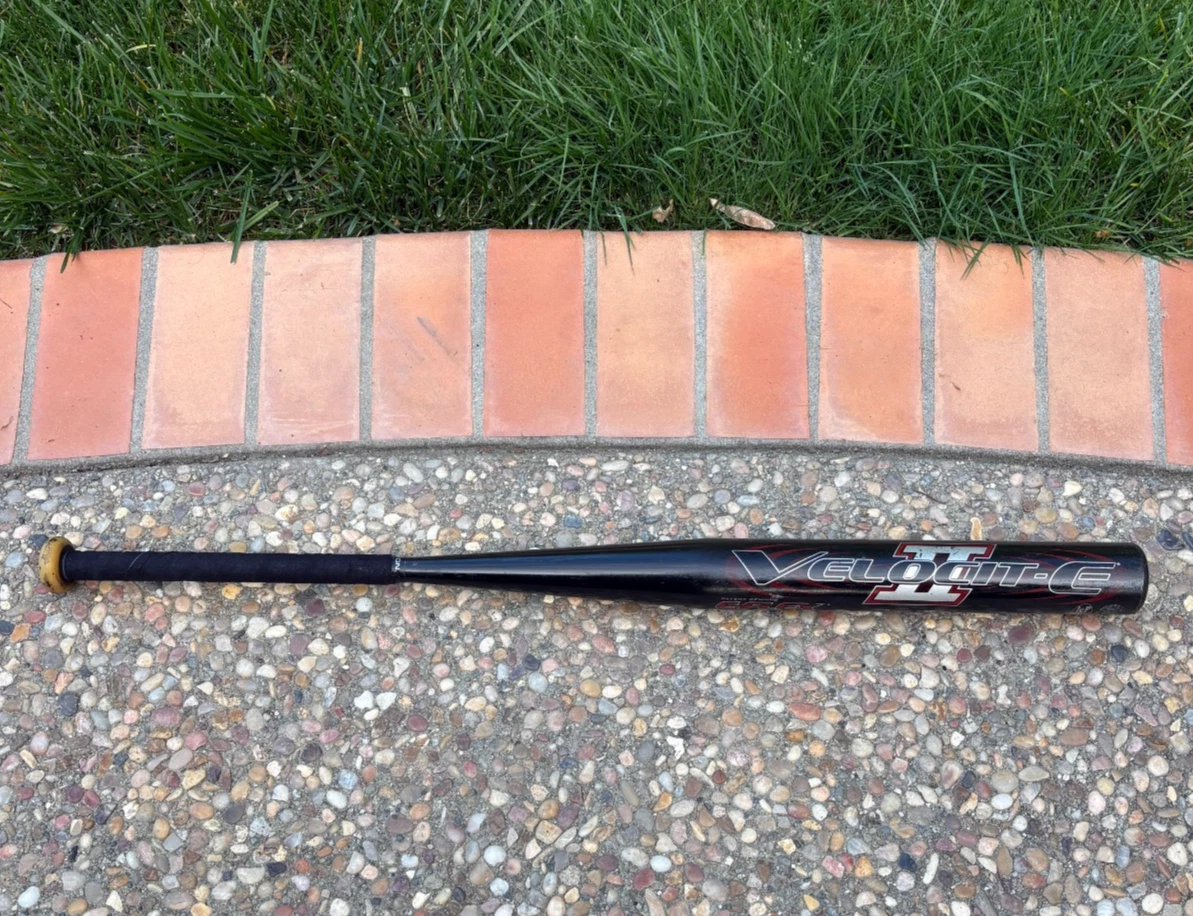 Miken Super Freak USSSA Slowpitch Softball Bat 34/26oz. 50625294