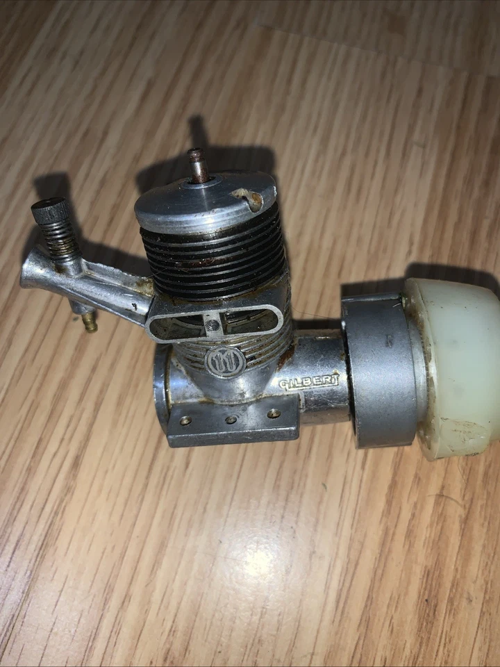 Gilbert 11 Control Line Engine Complete No Exhaust Headers. - Image 2 of 4