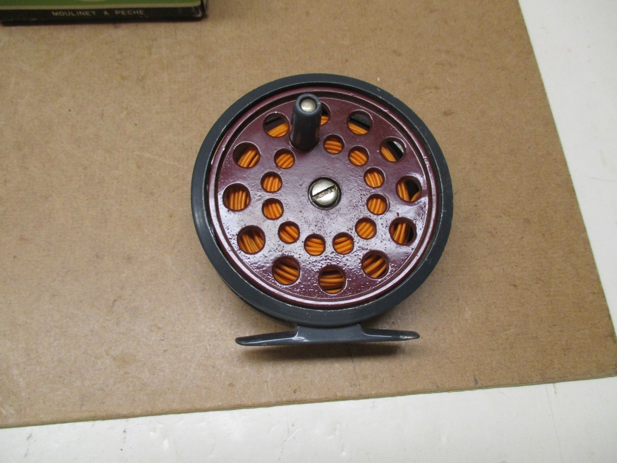 Vintage Noris Shakespeare No. 2110 Fly Fishing Reel, With