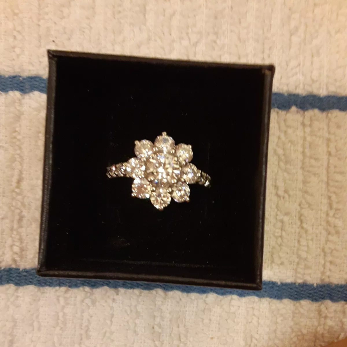 Size 7 Sterling Sunflower Ring Made With White Zirconia From