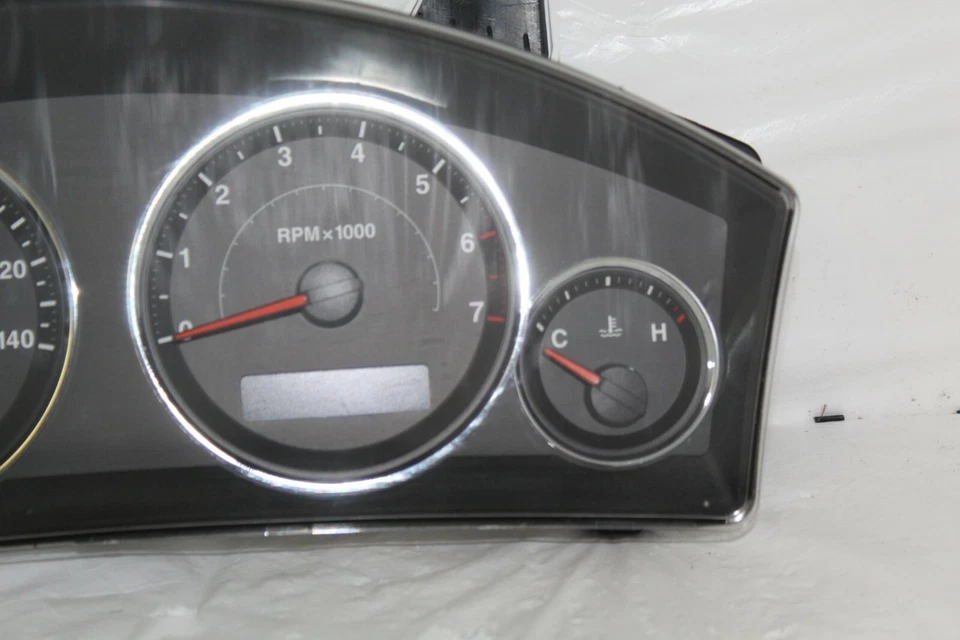 Panel de instrumentos velocímetro 08 Grand Cherokee Commander 109.037 millas Foto 4 de 4