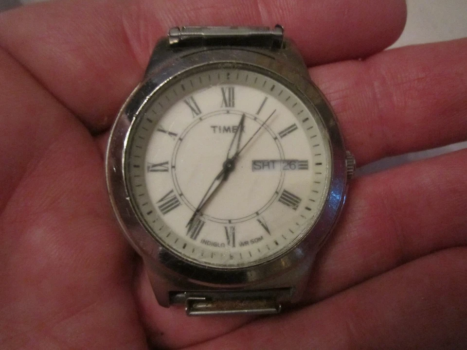 LOTE DE RELOJES QUE NO FUNCIONAN - NIKE FUELBAND TIMEX FEREL & JULES JURGENSEN BBA28 Foto 2 de 4