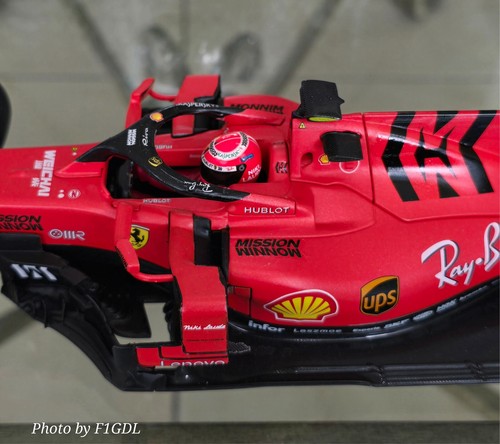 Ferrari SF90 Sebastian Vettel Tribute to Niki Lauda Bburago Esc 1/18 - Picture 10 of 13